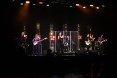 20.03.25_muzikas-festivals__Vilkme-2025__RMMT_fotoreportaza_grupa-Pagrabnieki_S.-Zilvere_@sofixik_ph-23